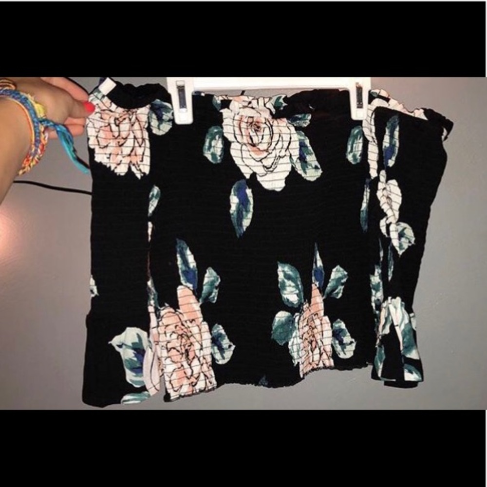 off the shoulder crop t